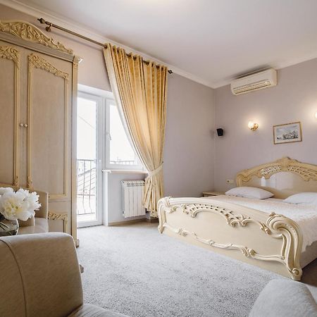 Ekaterina II Hotel オデッサ エクステリア 写真